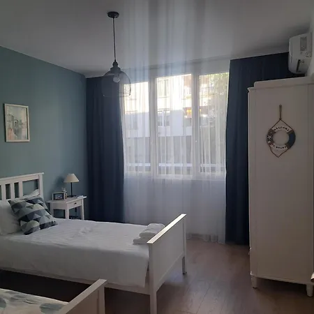Vasi Apartment *